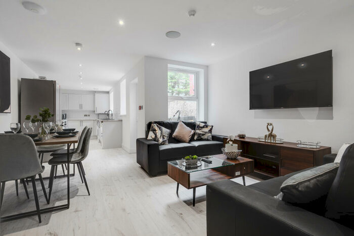 6 Bedroom Terraced House To Rent In Birstall Road, Liverpool, Merseyside, L6