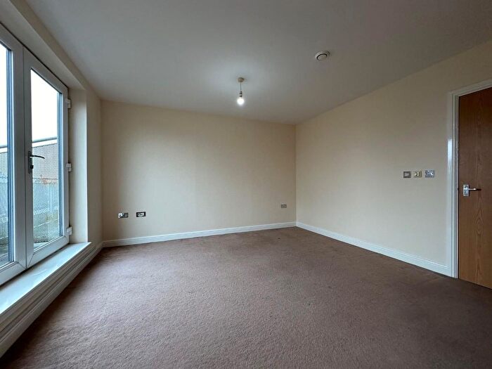 1 Bedroom Flat To Rent In Palace Court, Stoke-On-Trent, ST6