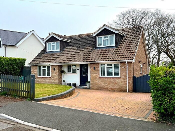 4 Bedroom Detached House For Sale In Hilton Road, New Milton, Hampshire., BH25