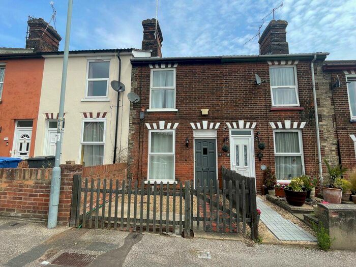 2 Bedroom Terraced House To Rent In Croft Street, IP2