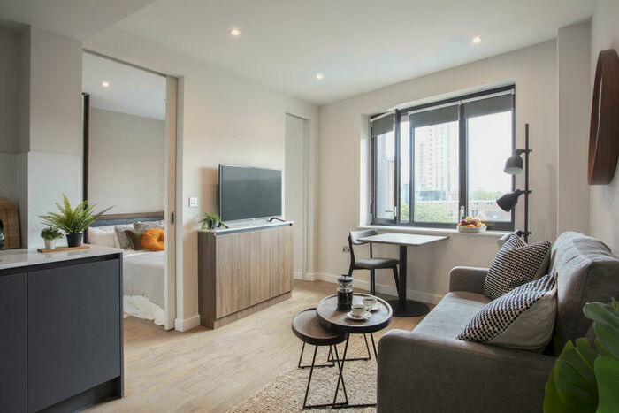 1 Bedroom Apartment To Rent In College Road, East Croydon, London, CR0