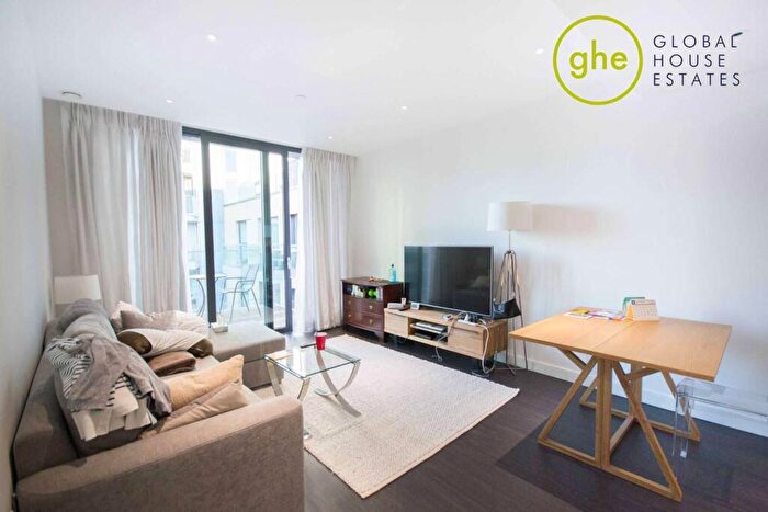 1 Bedroom Flat To Rent In Canter Way, Aldgate, London, E1
