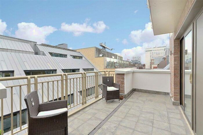 3 Bedroom Flat To Rent In Jermyn Street, London, SW1Y