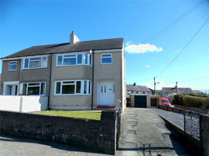 3 Bedroom Semi-Detached House To Rent In Penrhosgarnedd, Bangor, Gwynedd, LL57