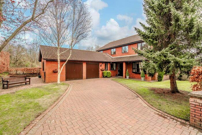 4 Bedroom Detached House For Sale In Woodlands Close, Ormskirk, L39