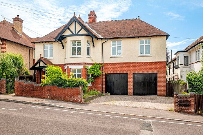 5 Bedroom Detached House For Sale In Moberly Road, Salisbury, Wiltshire, SP1