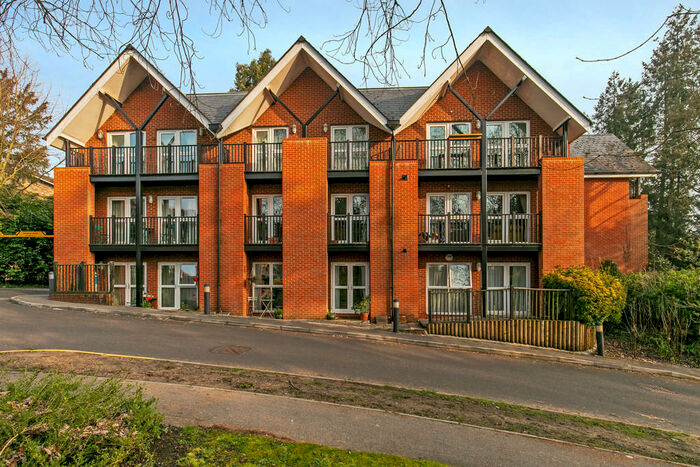 1 Bedroom Apartment To Rent In Argyll Court St Cross, Winchester, SO23