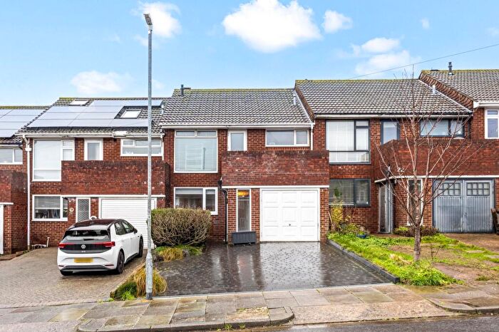 3 Bedroom Terraced House For Sale In Sandringham Drive, Hove, BN3