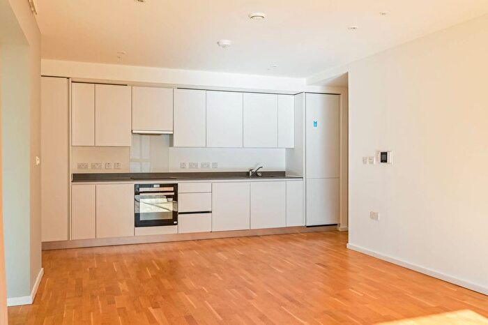 3 Bedroom Flat To Rent In Medals Way, East Village, Stratford, London, E20