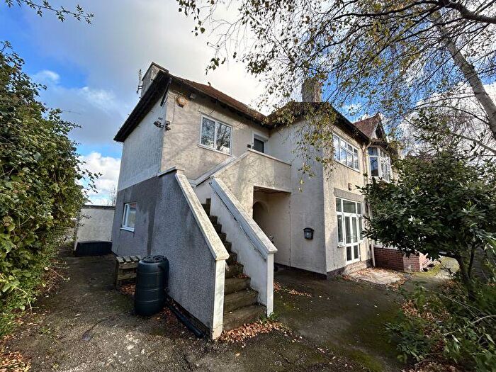 3 Bedroom Flat For Sale In Norton Road, Rhos On Sea, LL28