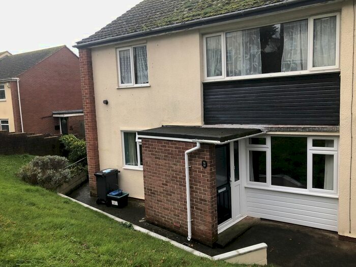 2 Bedroom Flat To Rent In Churchill Avenue, Dawlish EX7