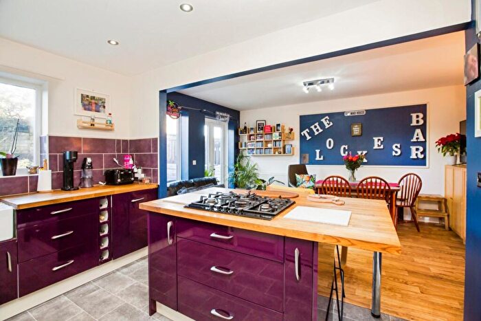 4 Bedroom Semi Detached House For Sale In Maple Court, Halifax, West Yorkshire, HX2