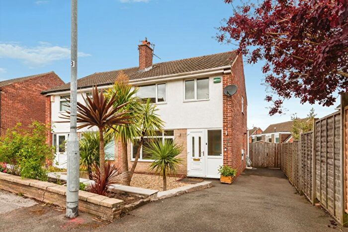 3 Bedroom Semi-Detached House For Sale In Wembley Road, Nottingham, Nottinghamshire, NG5