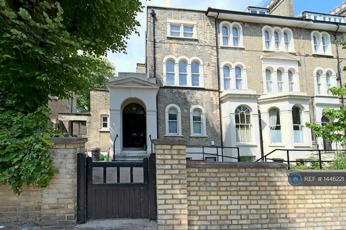3 Bedroom Flat To Rent In Cathcart Hill, London, N19
