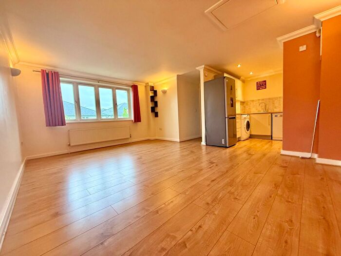 2 Bedroom Flat To Rent In Dunstan Road, Tunbridge Wells, TN4