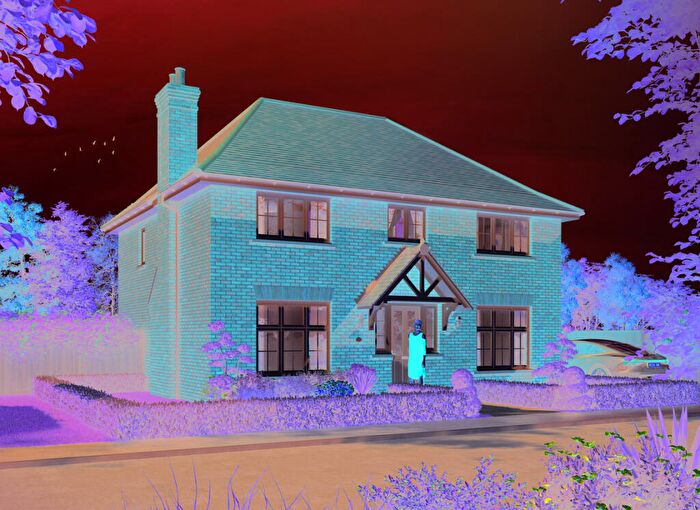 4 Bedroom Detached House For Sale In Radwinter Road, Saffron Walden, Essex, CB10