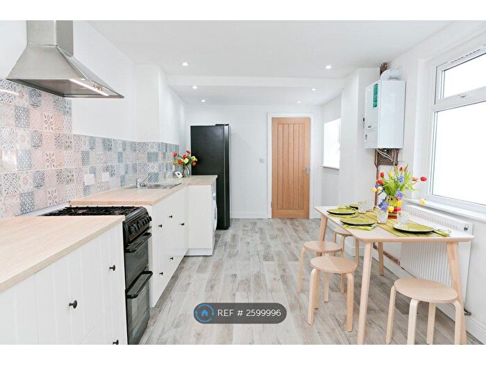 4 Bedroom Terraced House To Rent In Bertram Street, Cardiff, CF24