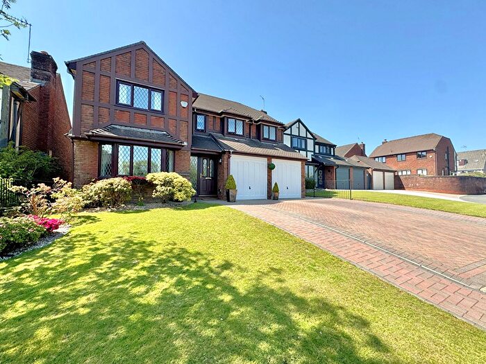 5 Bedroom Detached House For Sale In Cromwell Gate, Glenholt, Plymouth, PL6