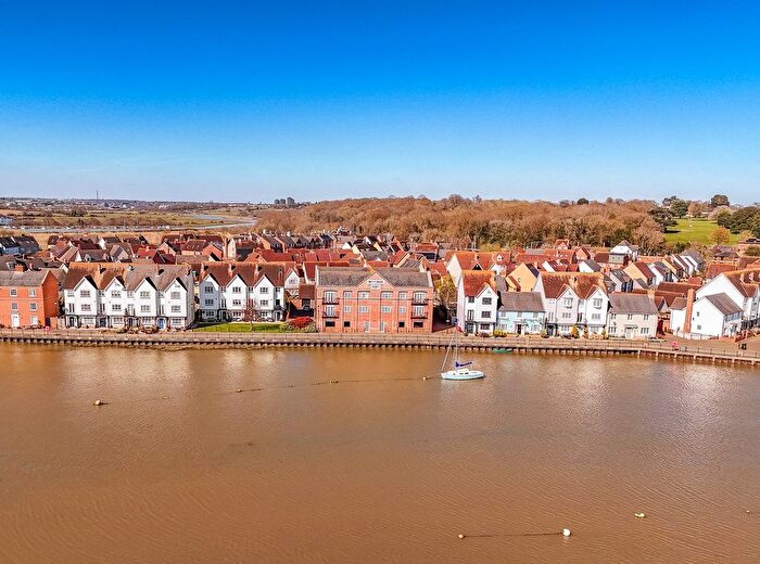 2 Bedroom Flat For Sale In West Quay, Wivenhoe, Colchester, CO7