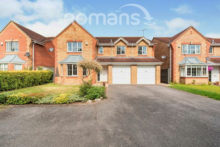5 Bedroom Detached House To Rent In Paddick Drive, Lower Earley, RG6