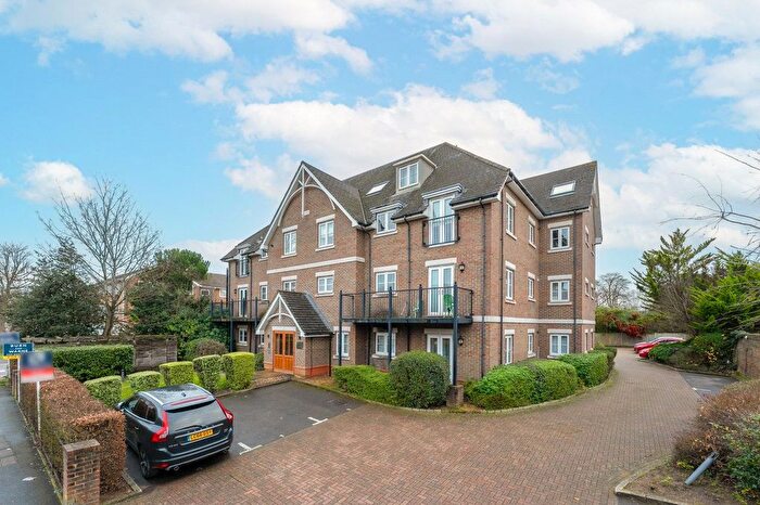 2 Bedroom Flat For Sale In Mulgrave Road, Sutton, SM2