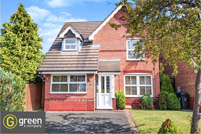 3 Bedroom Detached House For Sale In Woodberry Drive, Walmley, B76