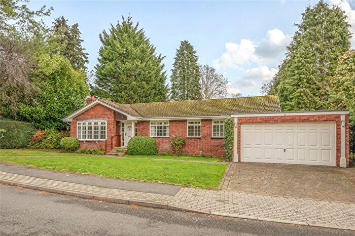 3 Bedroom Bungalow For Sale In Rockways, Arkley, Hertfordshire, EN5