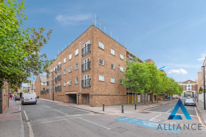 1 Bedroom Flat To Rent In Lamb Court, Narrow Street, London, E14