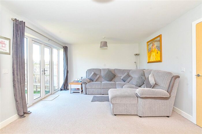 3 Bedroom Semi-Detached House For Sale In South Downs Rise, Havant, Hampshire, PO9