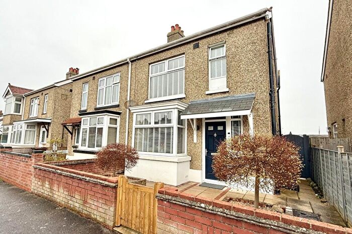 3 Bedroom Semi-Detached House For Sale In Southcroft Road, Gosport, PO12