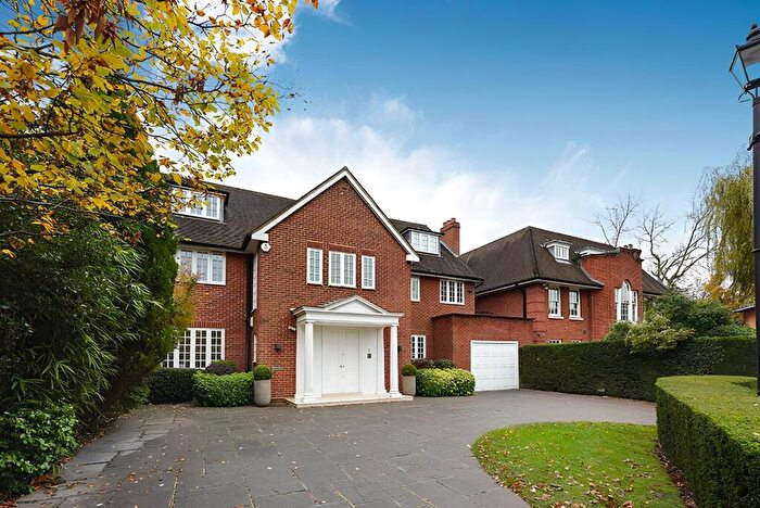 8 Bedroom House To Rent In Winnington Close, Hampstead Garden Suburb, N2