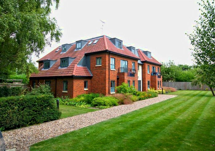 2 Bedroom Flat To Rent In Queen Ediths Way, Cherry Hinton, Cambridge, CB1