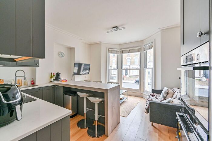 2 Bedroom Flat To Rent In Fernhead Road, Maida Vale, London, W9