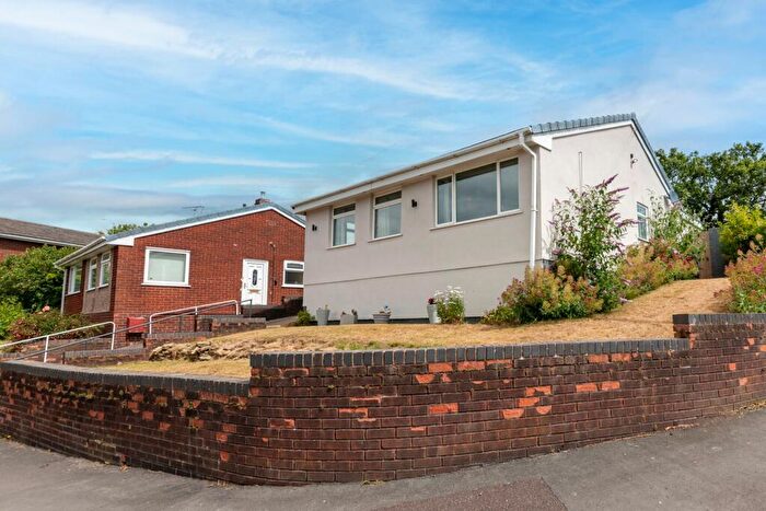 4 Bedroom Detached Bungalow For Sale In Hill View, Bryn-Y-Baal, CH7
