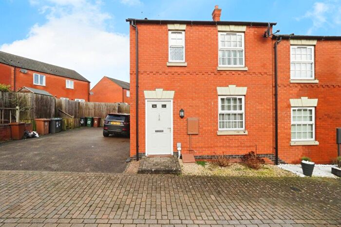 3 Bedroom Town House For Sale In Carr Brook Way, Melbourne, Derby, DE73