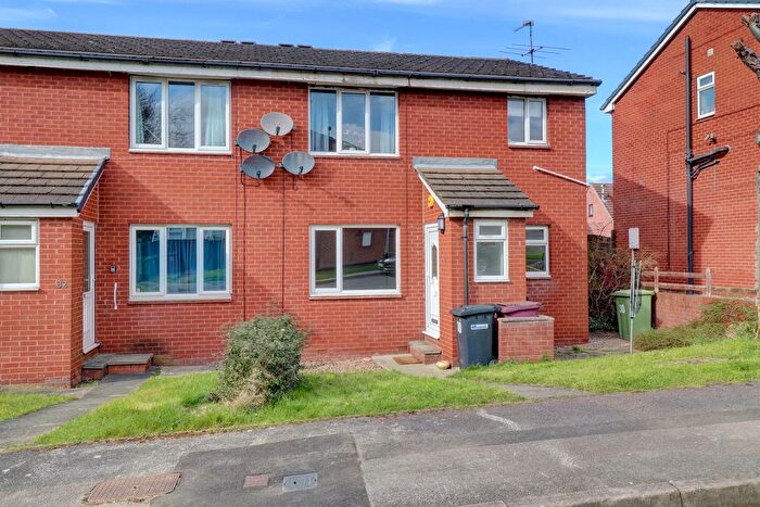 2 Bedroom Flat To Rent In Foxcroft Chase, Killamarsh, S21