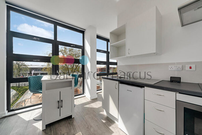 Studio To Rent In Purley Way, Croydon, CR0