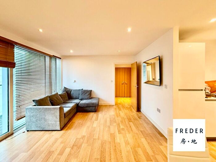 1 Bedroom Apartment To Rent In Waterside Apartments, Manor House, N4