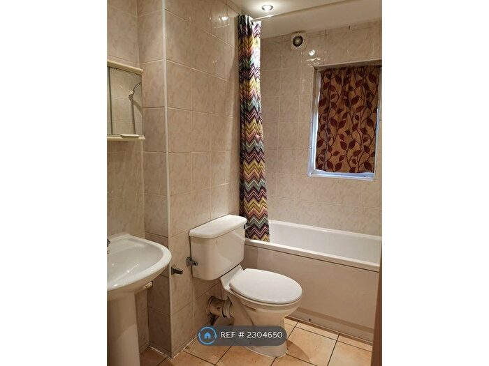 1 Bedroom Flat To Rent In Belgrave Road, Iford, IG1