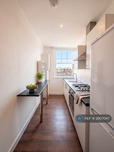 2 Bedroom Flat To Rent In Bowmans Mews, London, N7