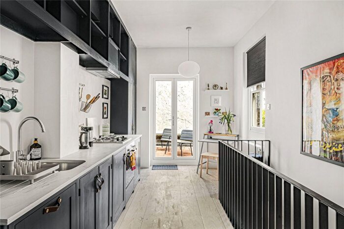 1 Bedroom Flat To Rent In Rufford Street, London, N1