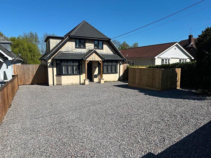 5 Bedroom Detached House To Rent In Grange Road, Hedge End, Southampton, SO30