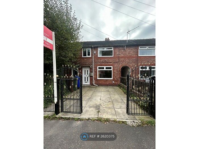 3 Bedroom Terraced House To Rent In Crowden Road, Manchester, M40