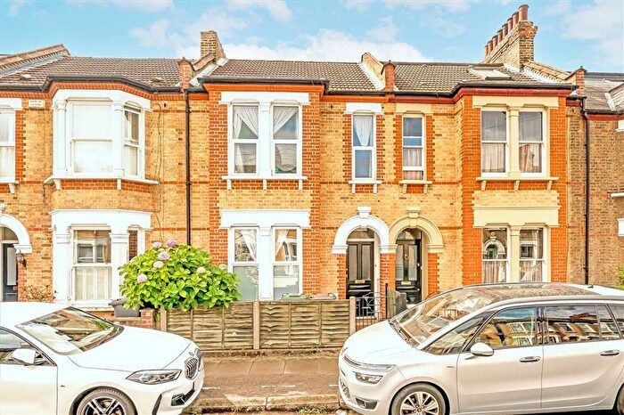 4 Bedroom Property To Rent In Fernbrook Road, Hither Green, SE13