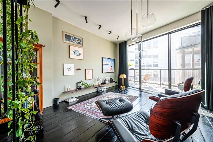 1 Bedroom Penthouse To Rent In Tabernacle Street, Shoreditch, EC2A
