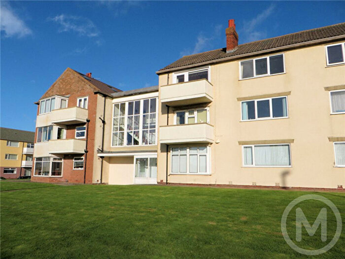 2 Bedroom Apartment For Sale In Queens Court, Queen's Promenade, Bispham, FY2