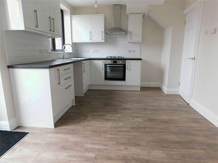 3 Bedroom Semi-Detached House To Rent In Sunningdale Road, Rainham, Essex, RM13