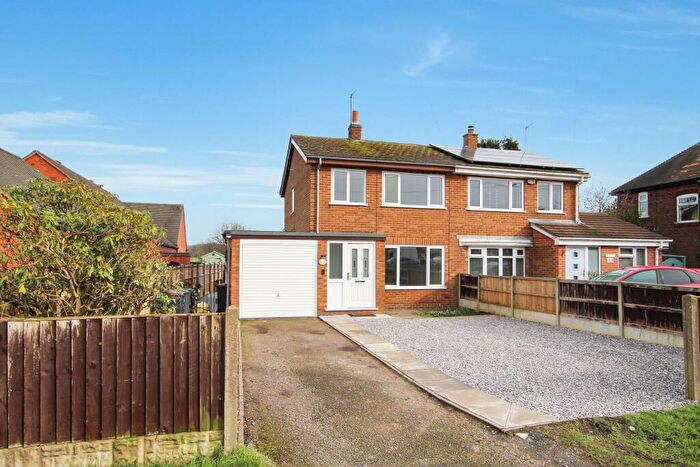 3 Bedroom Semi-Detached House For Sale In Measham Road, Oakthorpe, DE12