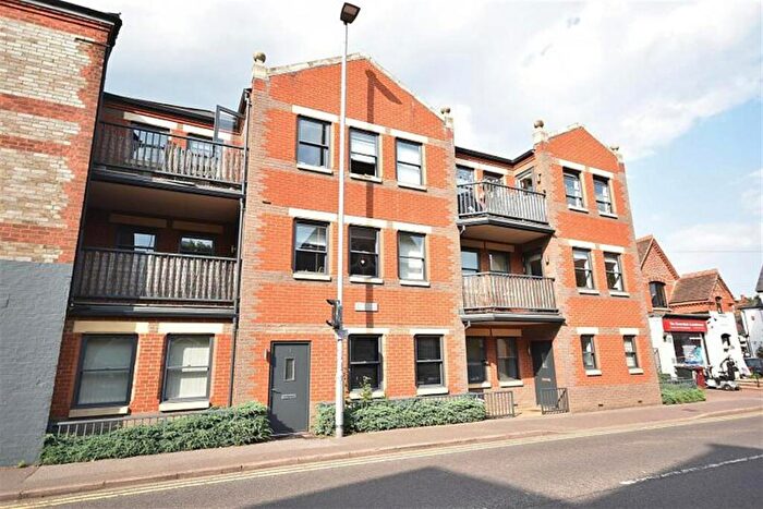 1 Bedroom Apartment To Rent In Carlingford House, Gosbrook Road, Reading, RG4