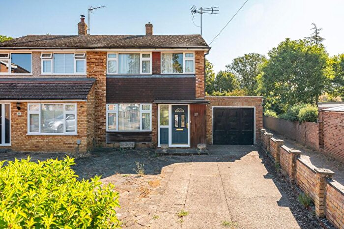3 Bedroom Semi-Detached House For Sale In Beacon Road, Ware, SG12
